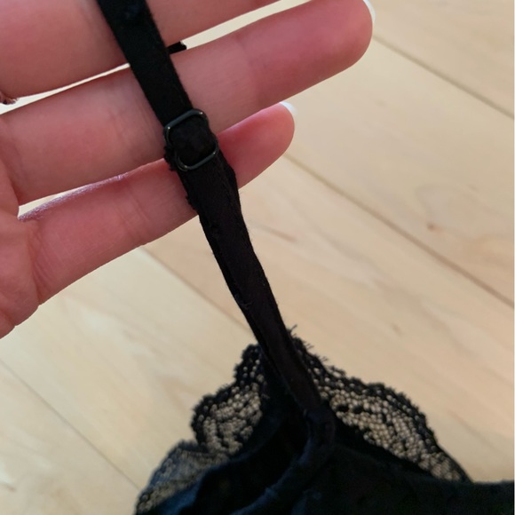 Black lace cropped top - H&M US 4 - Picture 7 of 7